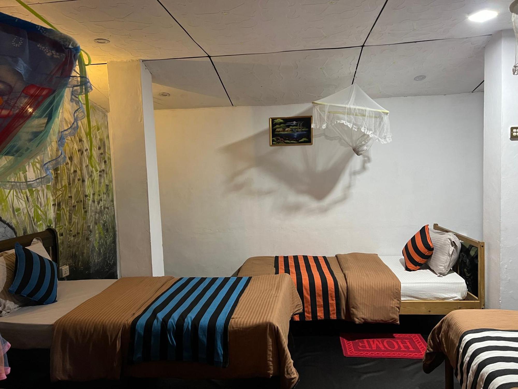 Auberge de jeunesse Noname And Cafe *